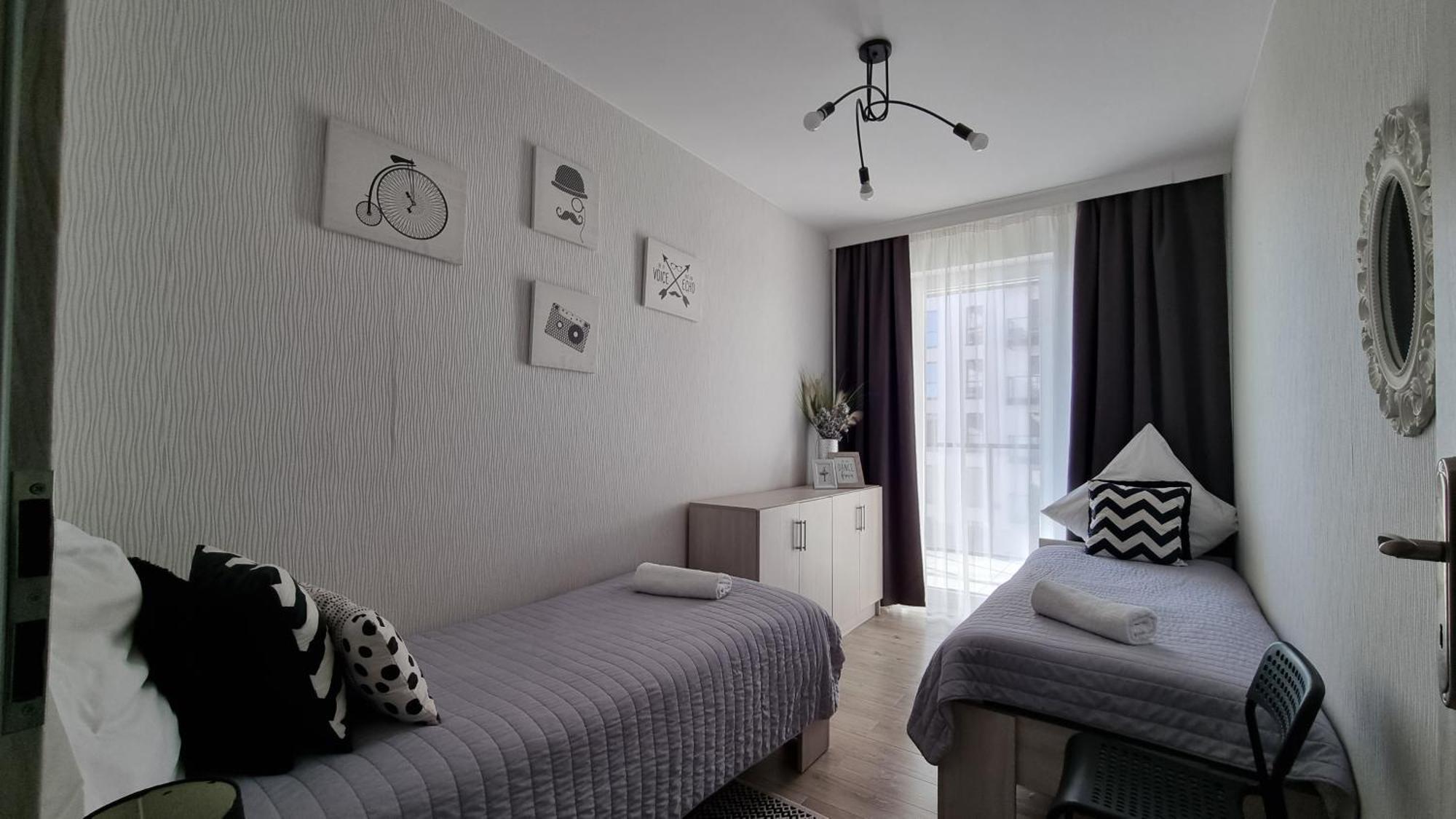 Q Apart Gold-Trzy Pokoje, Manufaktura, Klimatyzacja I Garaz Gratis, Tv Max, Fv, Gwarancja Zadowolenia Lodz (Lodz) Exterior photo